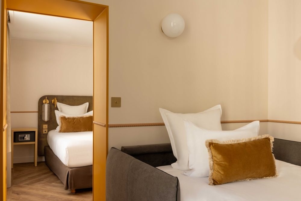 chambre triple paris 9 hotel be onrii cite bergere 3 personnes 3 adultes 4 enfants 3 adults